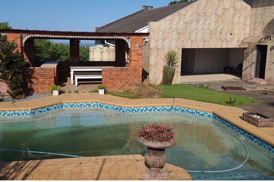 4 Bedroom Property for Sale in Sunnyridge Eastern Cape